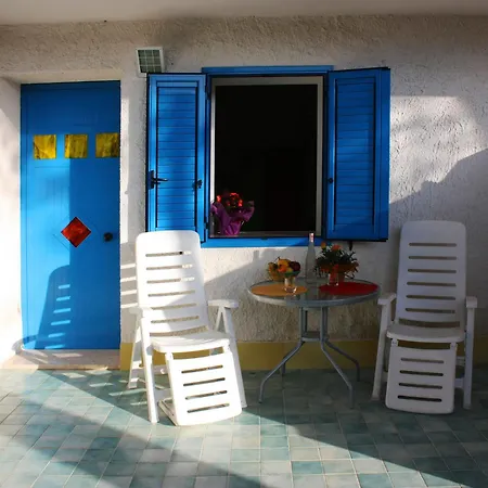 House L'isola Che Non C'e 2* 冯塔尼比安奇