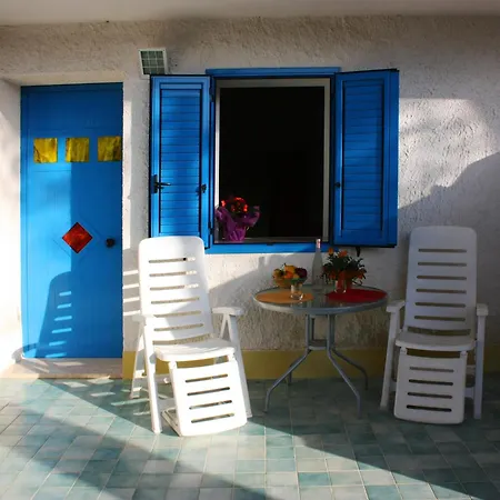 House L'isola Che Non C'e 4* 폰타네비안체