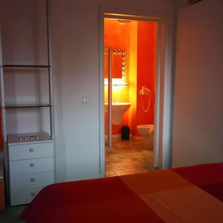 Bed & Breakfast House L'isola Che Non C'è 2*